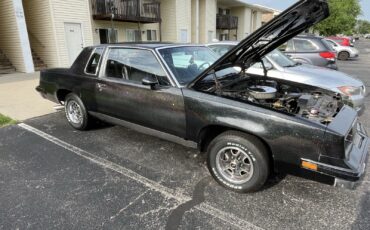 Oldsmobile-Cutlass-1986-Coupe-3
