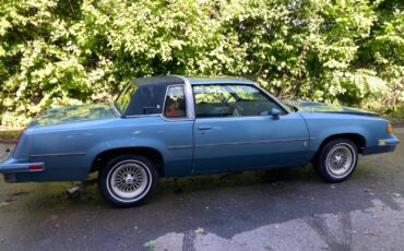 Oldsmobile-Cutlass-1987-Coupe-1