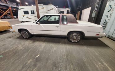 Oldsmobile-Cutlass-1987-Coupe-1