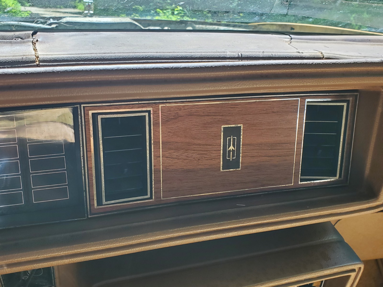 Oldsmobile-Cutlass-1987-Coupe-14