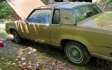 Oldsmobile-Cutlass-1987-Coupe-2