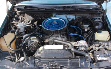 Oldsmobile-Cutlass-1987-Coupe-26