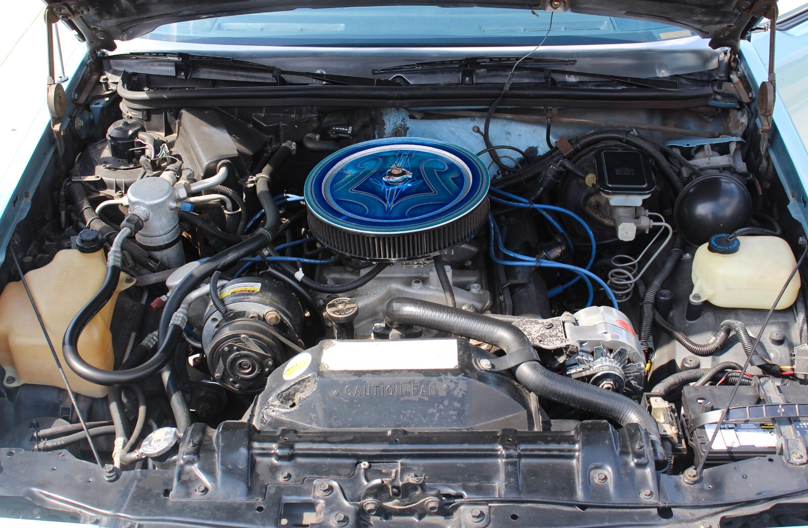 Oldsmobile-Cutlass-1987-Coupe-26