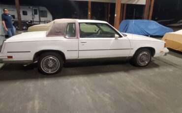 Oldsmobile-Cutlass-1987-Coupe-4