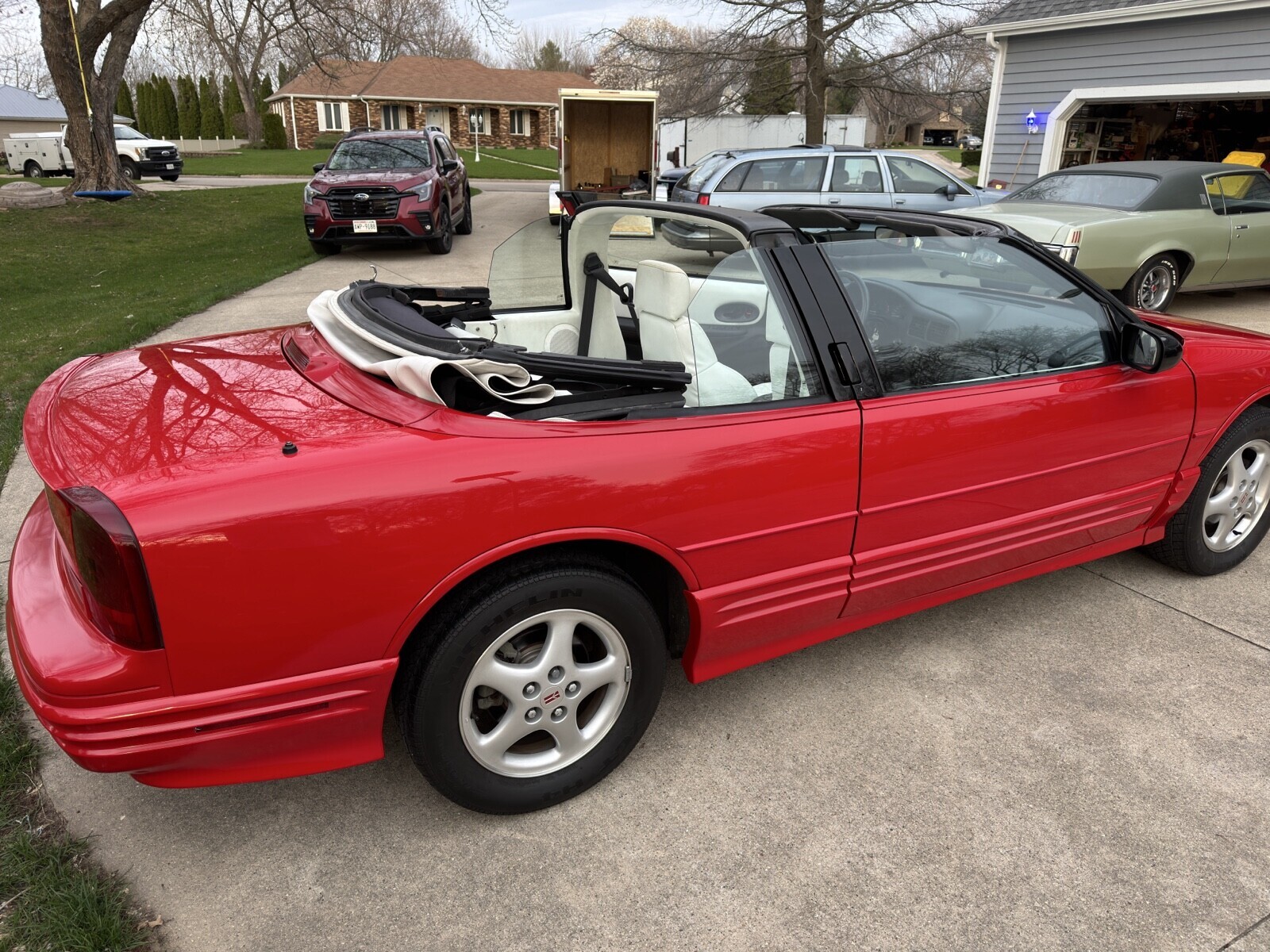 Oldsmobile-Cutlass-1995-Convertible-1