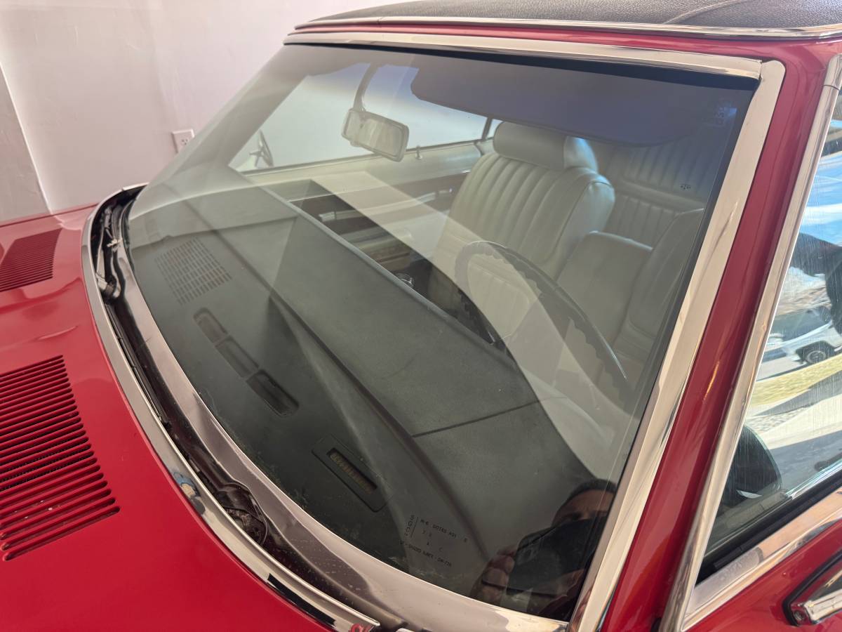 Oldsmobile-Cutlass-supreme-1971-red-10
