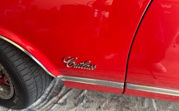 Oldsmobile-Cutlass-supreme-1971-red-11