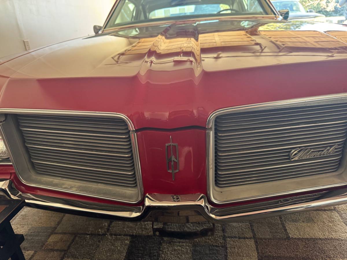 Oldsmobile-Cutlass-supreme-1971-red-13