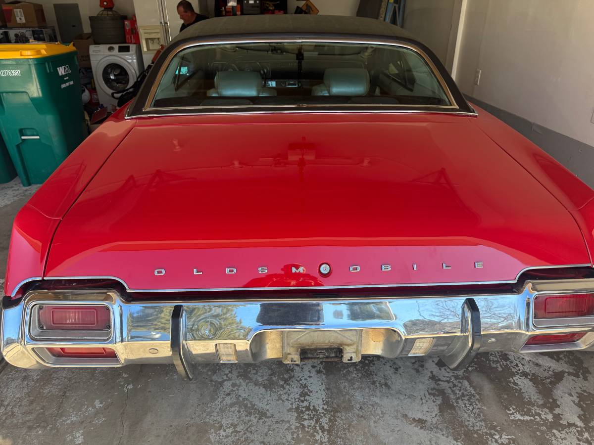 Oldsmobile-Cutlass-supreme-1971-red-20