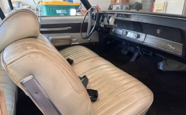 Oldsmobile-Cutlass-supreme-1971-red-21