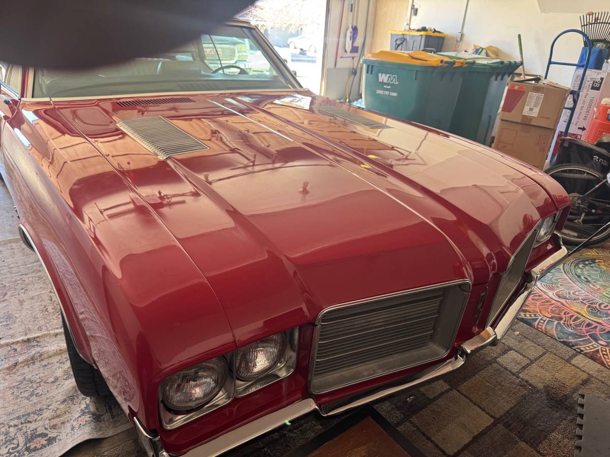 Oldsmobile-Cutlass-supreme-1971-red-3
