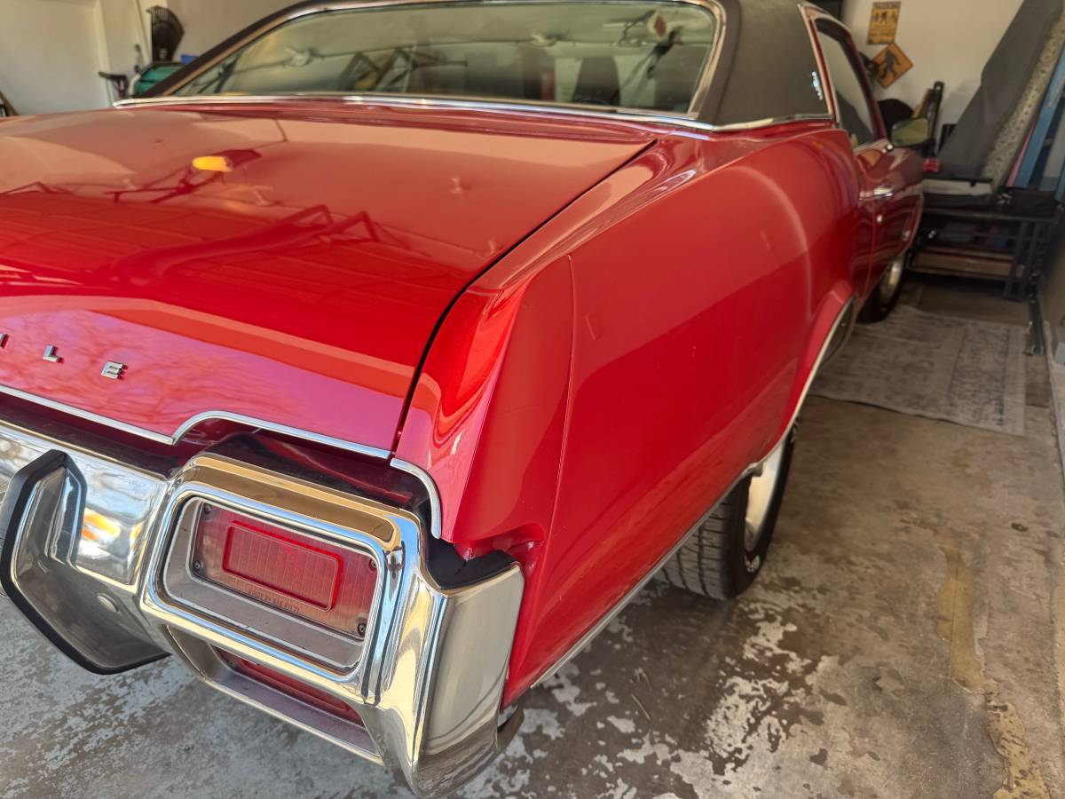 Oldsmobile-Cutlass-supreme-1971-red-4