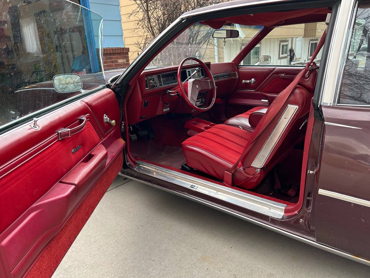 Oldsmobile-Cutlass-supreme-1978-red-5