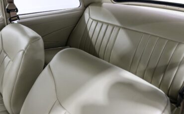 Oldsmobile-Eighty-Eight-1951-Coupe-15