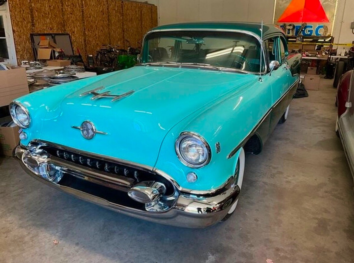 Oldsmobile Eighty-Eight 1956 Sedan