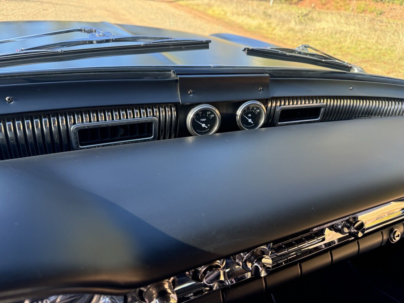 Oldsmobile-Eighty-Eight-1957-Coupe-11