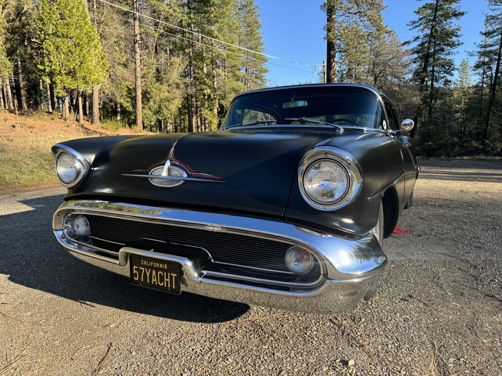 Oldsmobile-Eighty-Eight-1957-Coupe-14
