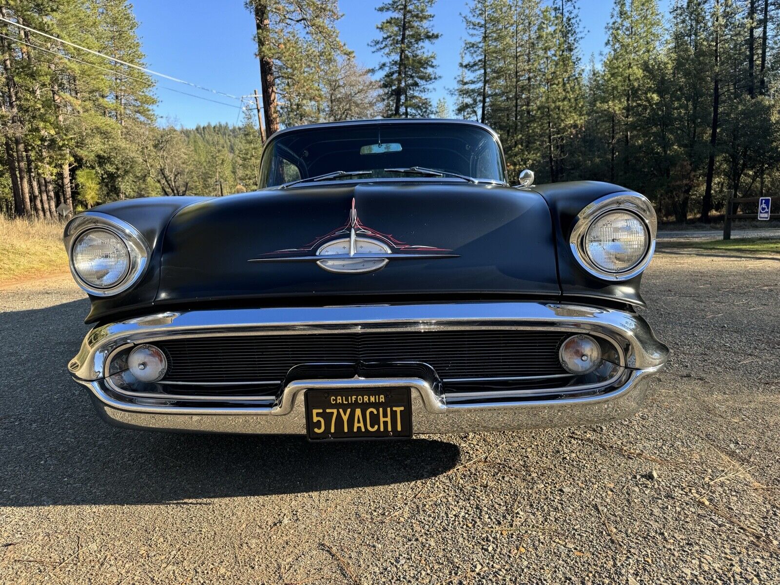 Oldsmobile-Eighty-Eight-1957-Coupe-15