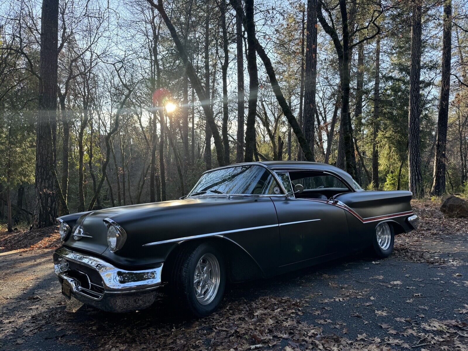 Oldsmobile-Eighty-Eight-1957-Coupe-24