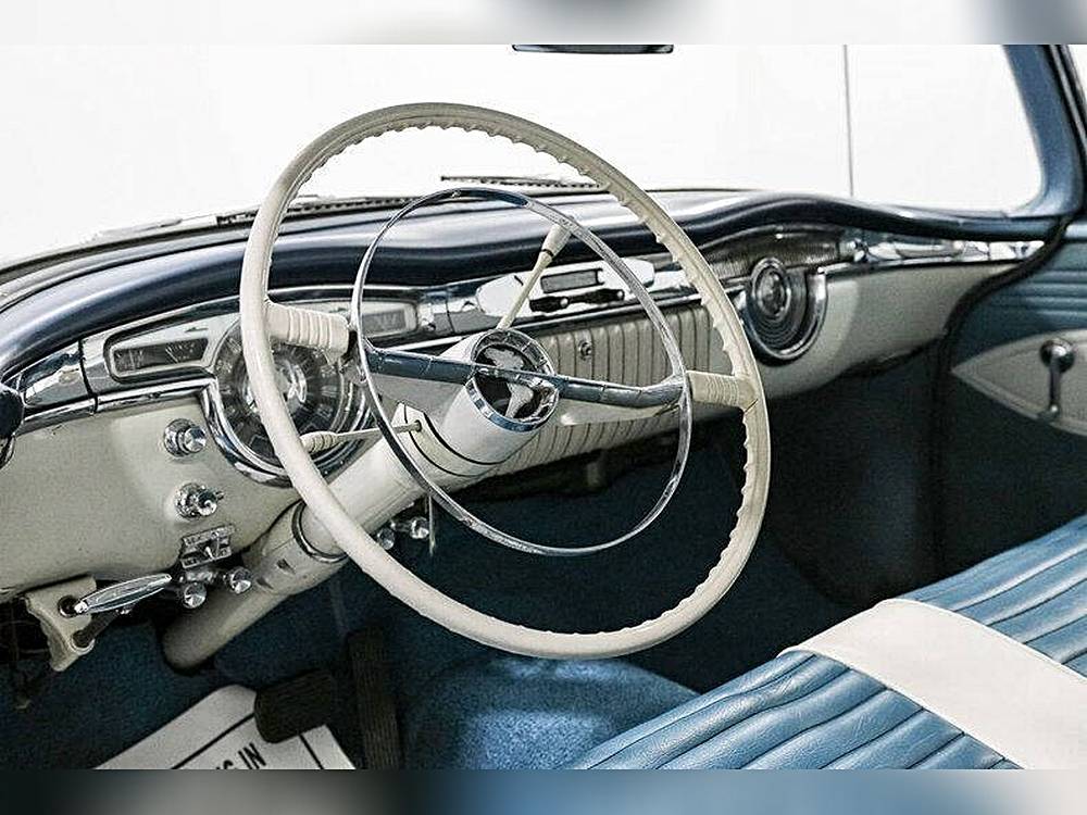 Oldsmobile-Eightyeight-1955-black-12