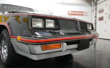 Oldsmobile-Hurst-15th-Anniversary-1983-23
