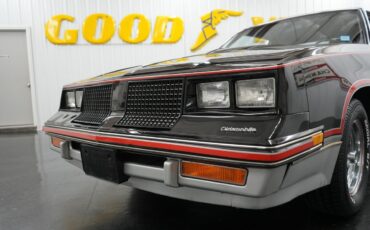 Oldsmobile-Hurst-15th-Anniversary-1983-30
