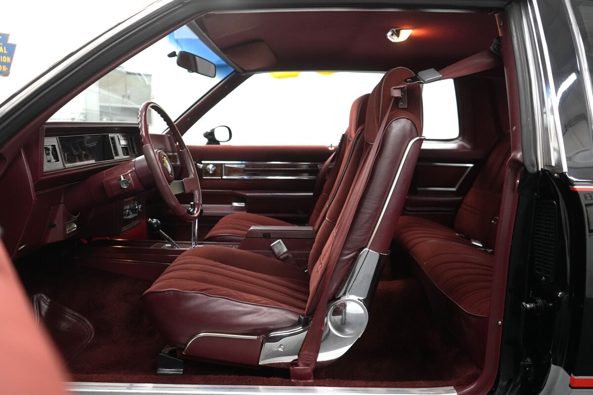 Oldsmobile-Hurst-15th-Anniversary-1983-37