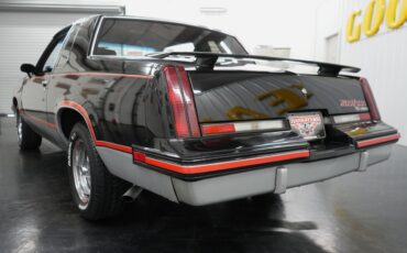 Oldsmobile-Hurst-15th-Anniversary-1983-7
