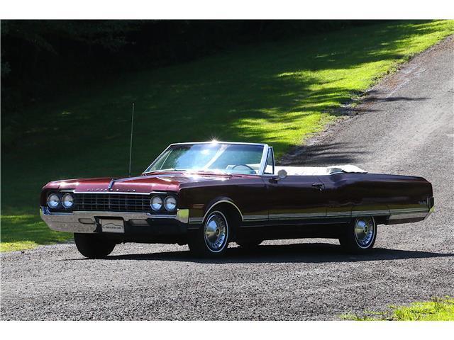 Oldsmobile-Ninety-Eight-1965-CONVERTIBLE-1