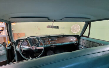 Oldsmobile-Ninety-Eight-1965-Sedan-11