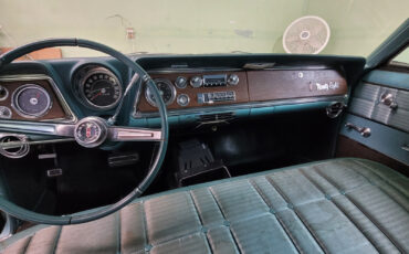 Oldsmobile-Ninety-Eight-1965-Sedan-12
