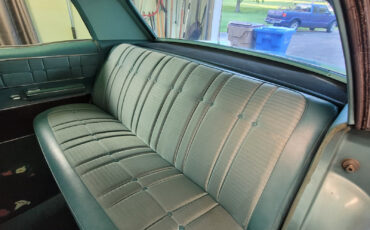 Oldsmobile-Ninety-Eight-1965-Sedan-14