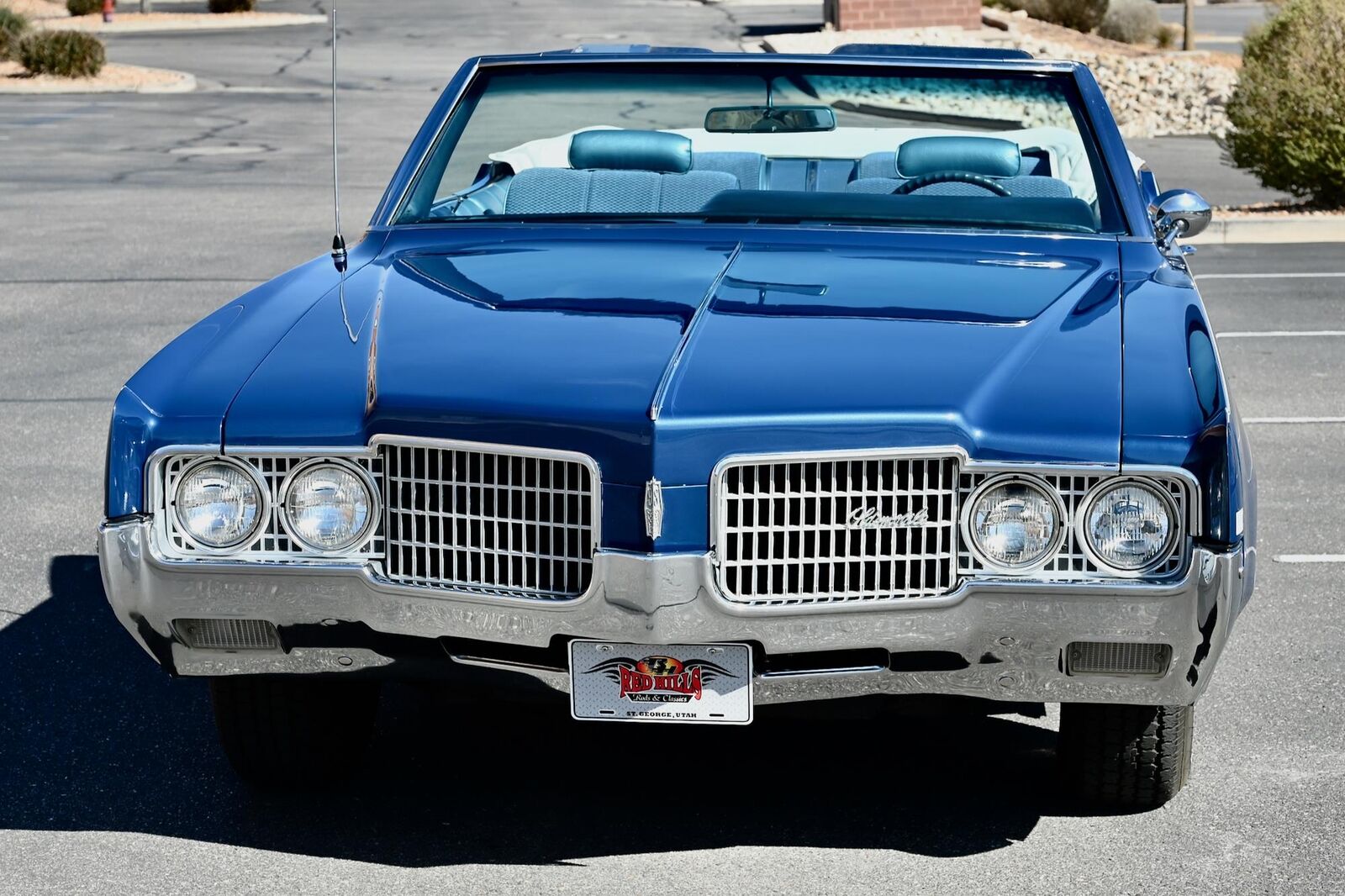 Oldsmobile-Ninety-Eight-1969-5