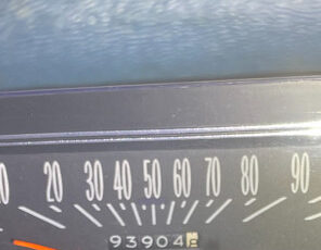 Oldsmobile-Ninety-Eight-1976-Sedan-1