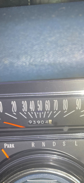 Oldsmobile-Ninety-Eight-1976-Sedan-1
