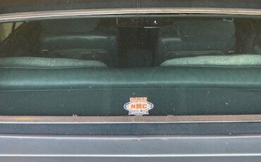 Oldsmobile-Ninety-Eight-1976-Sedan-5