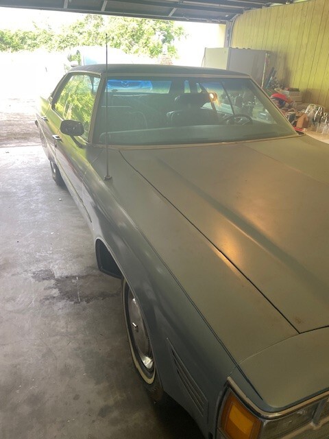 Oldsmobile-Ninety-Eight-1976-Sedan-7