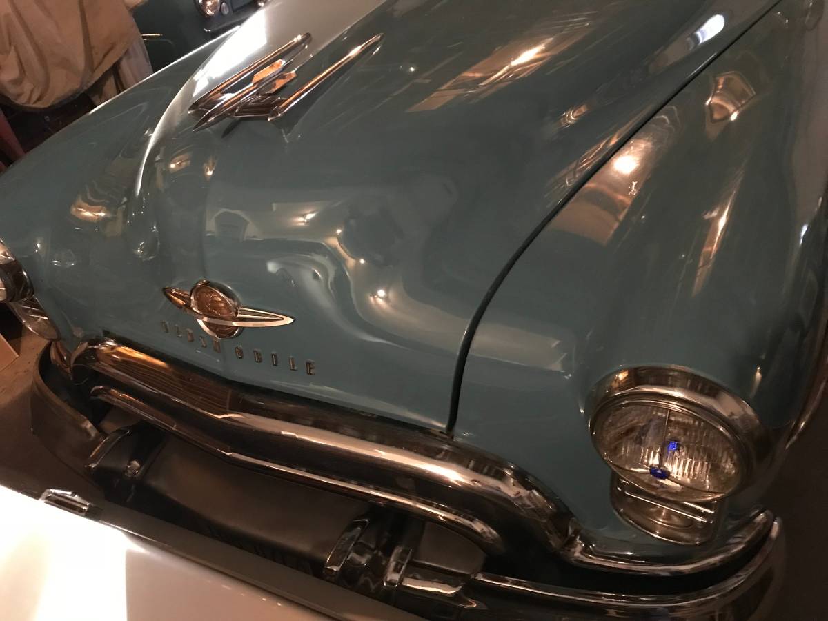 Oldsmobile Rocket 88  1950 blue