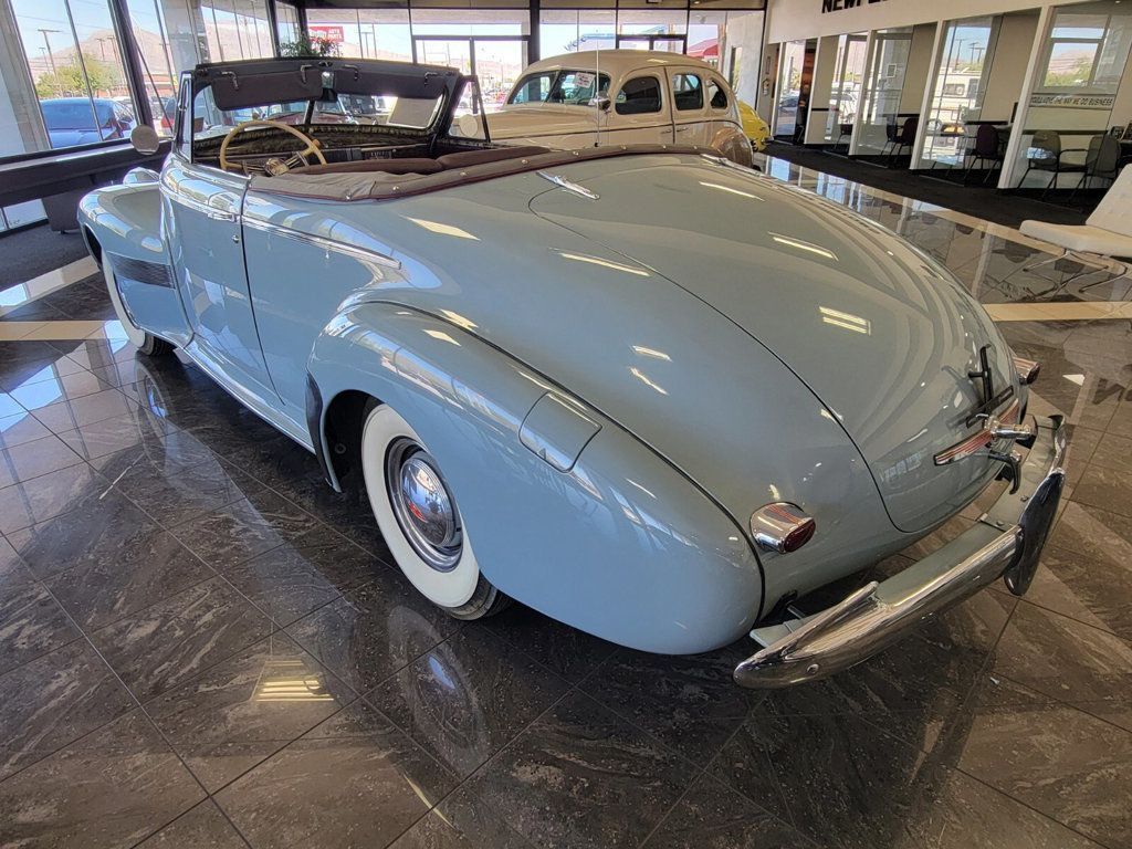 Oldsmobile-SERIES-90-1940-2