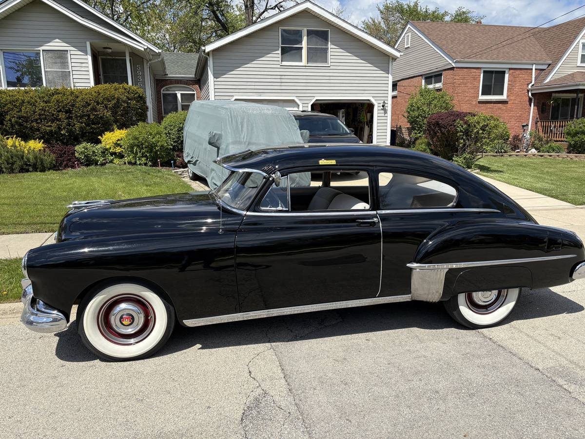 Oldsmobile-Series-76-2dr-sedan-1950-black-19