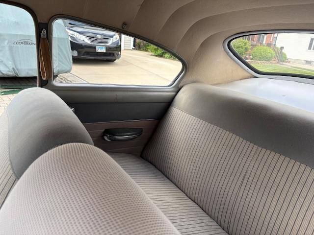 Oldsmobile-Series-76-2dr-sedan-1950-black-5