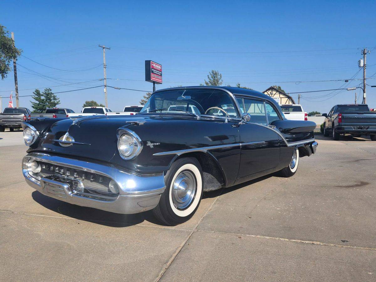 Oldsmobile-Super-88-1957-black-12