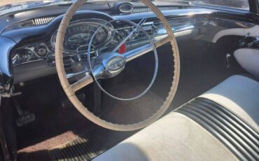 Oldsmobile-Super-88-1957-black-16