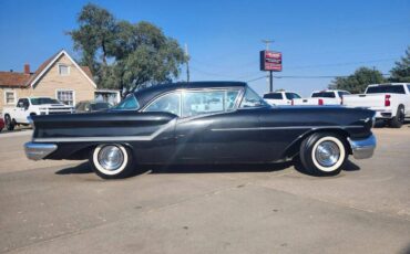 Oldsmobile-Super-88-1957-black-2