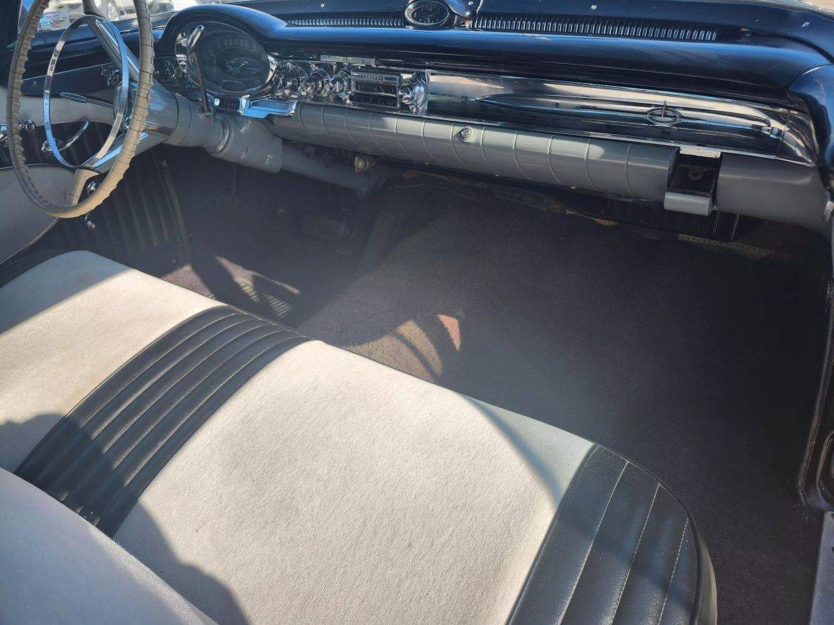 Oldsmobile-Super-88-1957-black-20