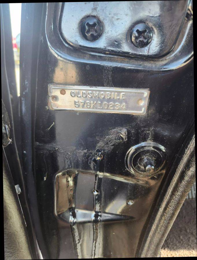 Oldsmobile-Super-88-1957-black-22
