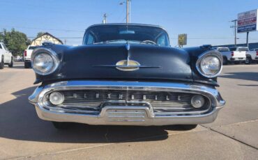 Oldsmobile-Super-88-1957-black-8