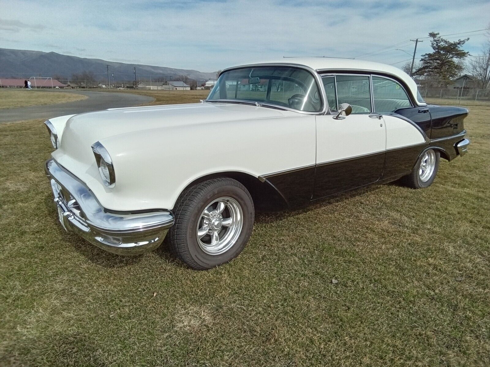 Oldsmobile Supper 88 Holiday 1956 Coupe