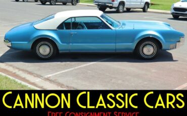 Oldsmobile-Toronado-1967-10
