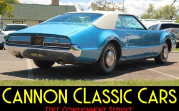 Oldsmobile-Toronado-1967-11